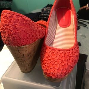 Coral Lace Wedges